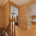 Rodzinny Dom Z Ogrodem I Parkingiem Z 3 Sypialniami By Noclegi Renters New Translation