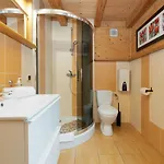 Rodzinny Dom Z Ogrodem I Parkingiem Z 3 Sypialniami By Noclegi Renters * New Translation